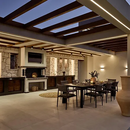 Elpida Luxury Villa, With Infinity Pool & Whirlpool, By Thinkvilla ヴィラ
