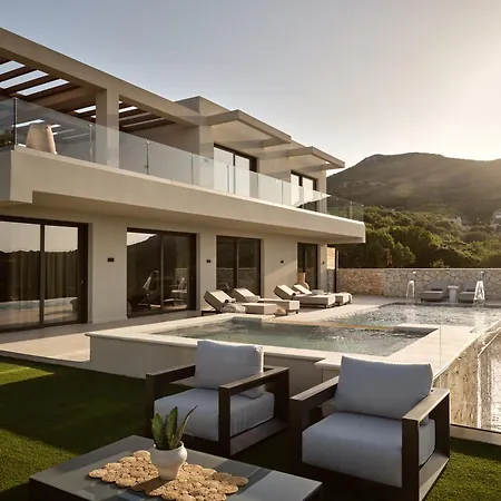 Villa Elpida Luxury Villa, With Infinity Pool & Whirlpool, By Thinkvilla Skinaria
