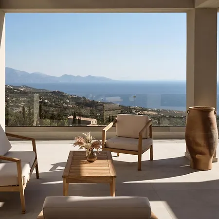 Elpida Luxury Villa, With Infinity Pool & Whirlpool, By Thinkvilla Villa Skinaria