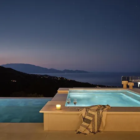 Villa Elpida Luxury Villa, With Infinity Pool & Whirlpool, By Thinkvilla Skinaria